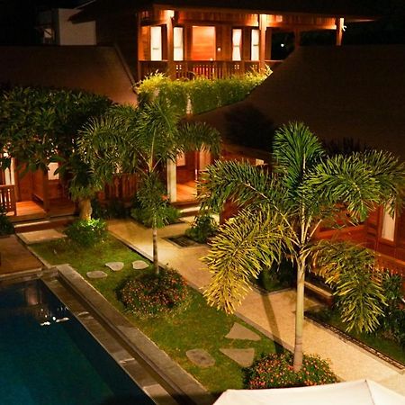 La'Villaris Hotel & Resto Kuta  Zewnętrze zdjęcie