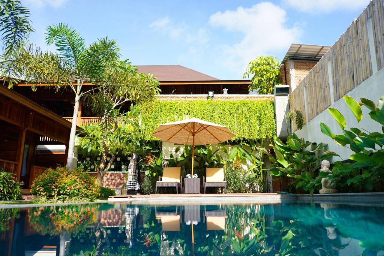 La'Villaris Hotel & Resto Kuta  Zewnętrze zdjęcie